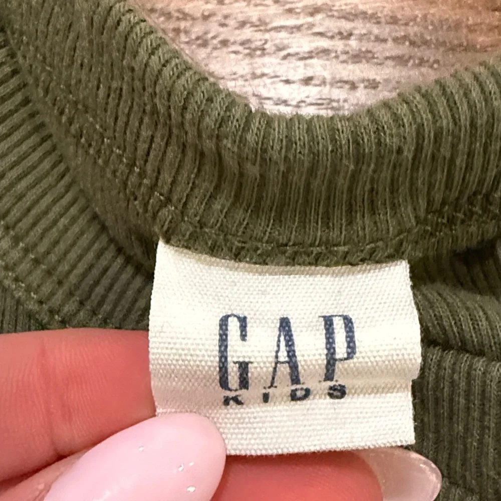 GAP stylish olive
